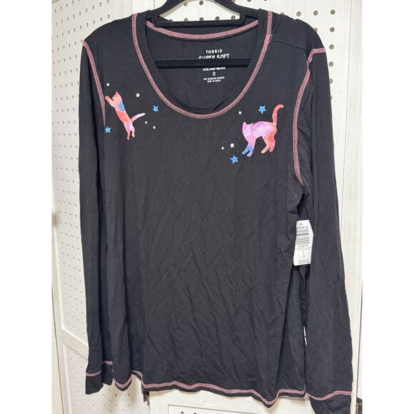 Torrid Size 0 - Size Large Long Sleeve Galaxy Cats Black Super Soft Shirt - Picture 2 of 7